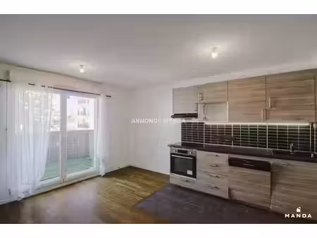 t2 meublé - 170  avenue du général charles de gaulle  78500  sartrouville  france
