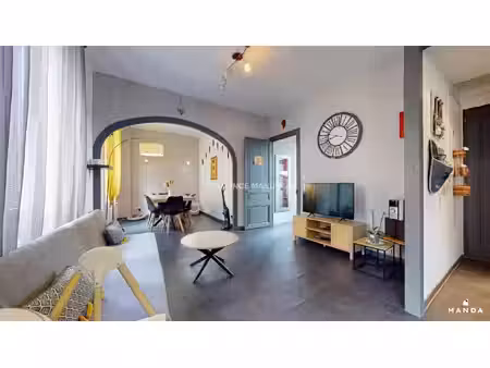studio meublé avec deux espaces nuits et parking - 2  rue jean d'auvergne  42100  saint-ét