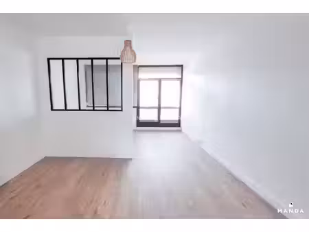 appartement 3 pièces rénové – hyper centre de valenciennes calme • lumineux • parking en o