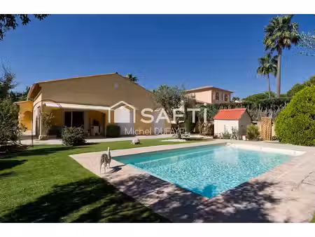 fréjus - domaine fermé et sécurisé - 133 m².