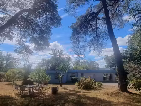 a le faouet  propriété de plain pied dans un écrin de verdure préservé !