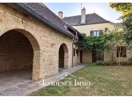 maison en pierre de caractère avec dépendances – ouroux-sur-saône