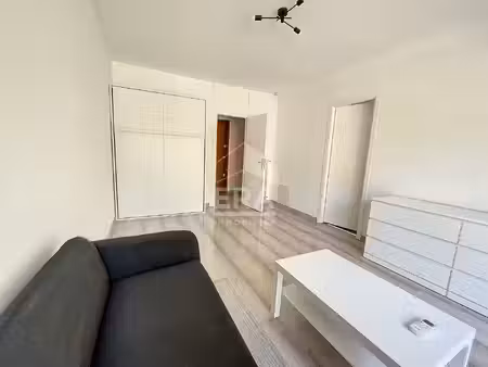 location appartement 1 pièce 30 m² à cagnes-sur-mer (06800)