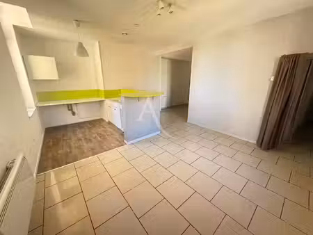 location appartement 4 pièces 89 m² à montauban (82000)