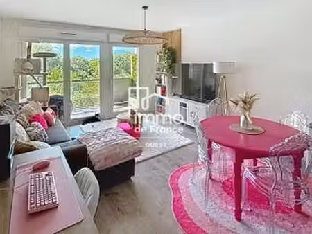 vente appartement 3 pièces à la roche-sur-yon centre ville (85000) : à vendre 3 pièces / 6