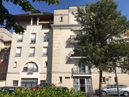 location appartement 2 pièces 49 m² à orléans (45100)