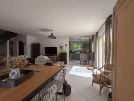 vente maison à loire-authion (49250) : à vendre / 137m² loire-authion