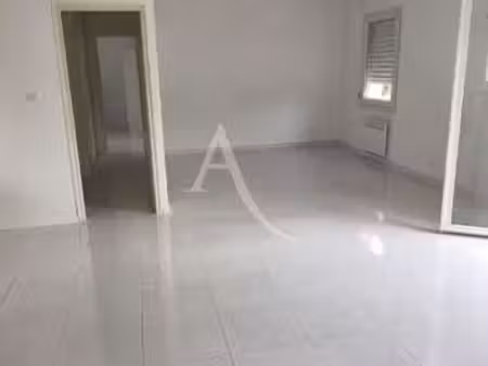 location maison à machecoul-saint-même (44270) : à louer / 68m² machecoul-saint-même