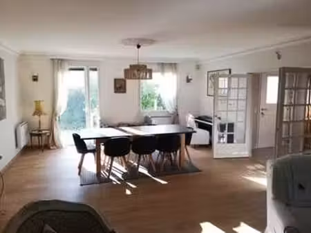 location maison à rezé (44400) : à louer / 200m² rezé