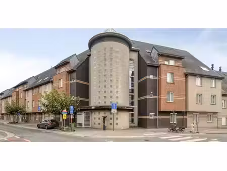 appartement lumineux  prêt à vivre  garage  centre-ville!