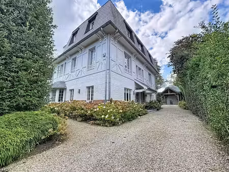 superbe propriete - av. grandchamp - renovee