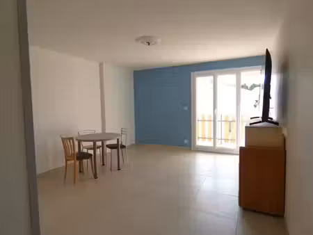 location appartement 1 pièce 32 m² à sainte-foy-l’argentière (69610)