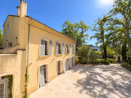 location bureau 175 m² à bouc-bel-air (13320)
