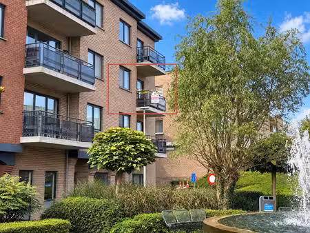 verzorgd appartement met terras  lift en ruime garage in hartje zutendaal