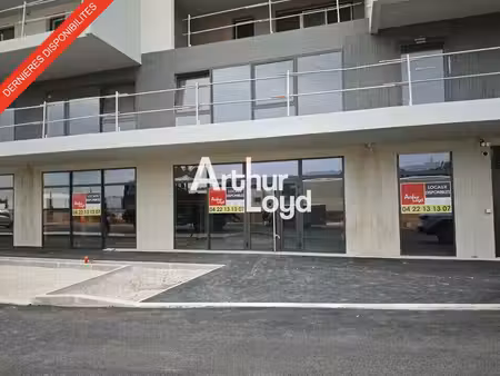 location commerce saint laurent du var 06700 140m²