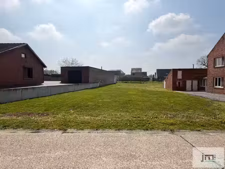vakkundig  correct en in vertrouwen
