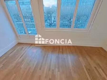 location appartement 3 pièces à lorient (56100) : à louer 3 pièces / 65m² lorient