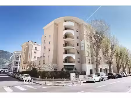 investissement lmnp loué - studio étudiants - nice - 6 00 %
