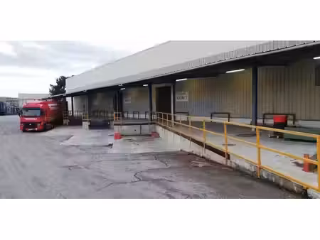 vente entrepôt 2940m²
