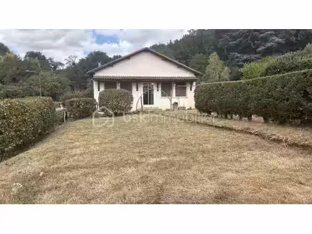 pavillon de 90 m² à creysse