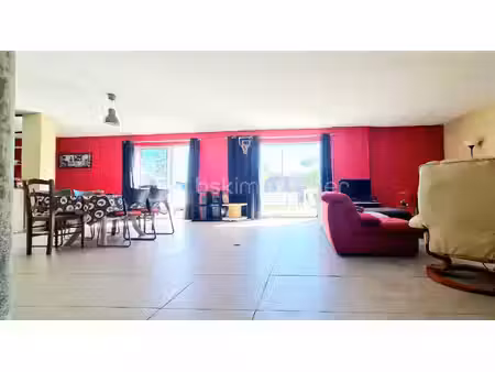 maison de 170 m² à glanon