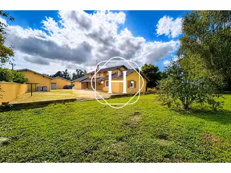 maison viriat 6 pièce(s) 148.21 m2