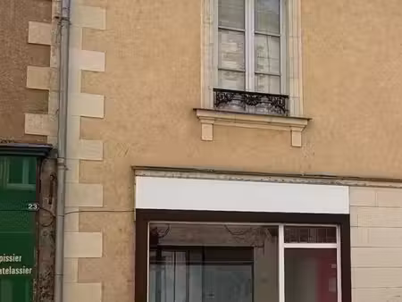 à louer – local commercial 16 m² – centre-ville de craon