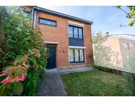 huis te koop in couillet met 3 slaapkamers
