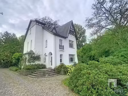 prachtige kantoorruimte in een herenhuis