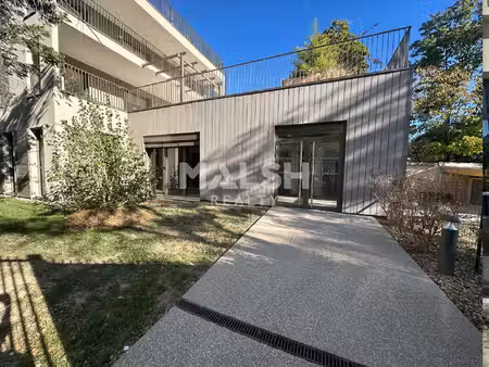 achat local commercial 225m²