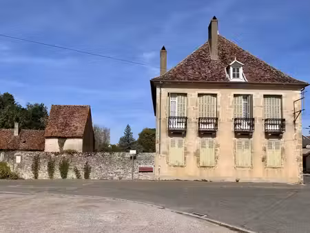 vente maison 6 pièces 207 m2 à moulins-engilbert