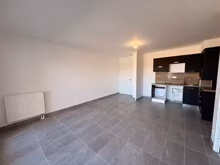 location appartement 2 pièces 42m² montlouis sur loire 37270