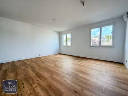 location appartement 2 pièces 44m² st pierre des corps 37700