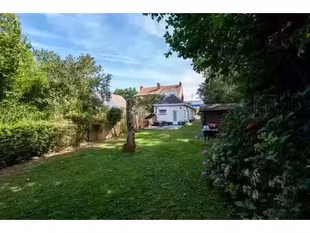 villa à vendre avec terrasse et jardin   waterloo (vbe71503)