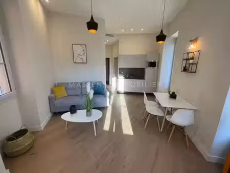 location meublée 2p avec terrasse- centre