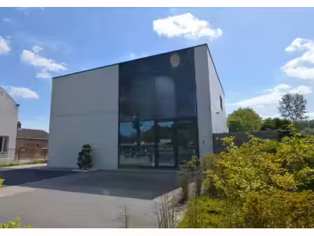 commercieel te koop in boortmeerbeek met 3 slaapkamers
