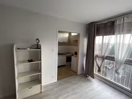 location appartement 1 pièce 27m²