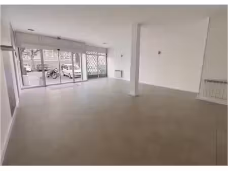 location commerce nantes 44000 125m²