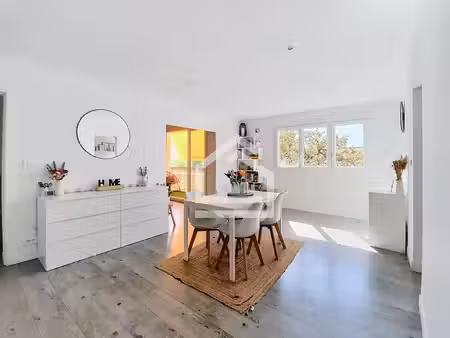 appartement 3 pièces 67m2 entièrement rénové au coeur du cen