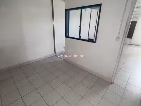 batiment commercial a vendre