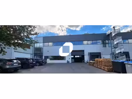 location local d’activités saint denis 93200 1050m²