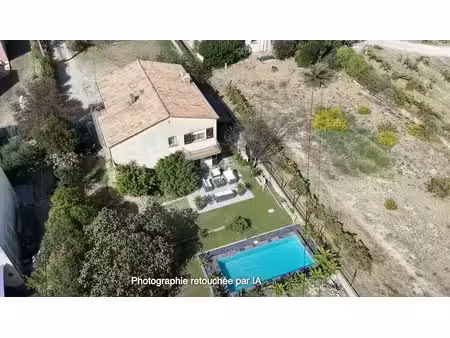 le muy - 499 000 -maison familiale 160 m² -4 chambres -un bureau - terrain 1 200 m²