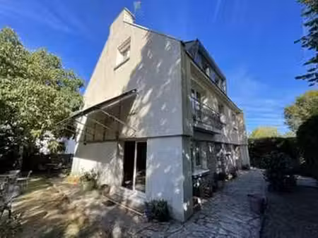 vente maison piscine à vannes (56000) : à vendre piscine / 136m² vannes