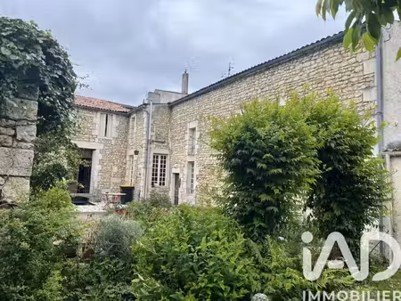 vente maison 7 pièces 207 m² le gua (17600)