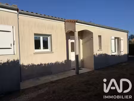 maison à fors (79230)