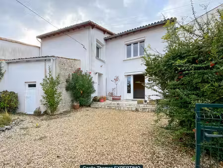chenac saint seurin d'uzet 110 m² 3 chambres terrain 2052 m²