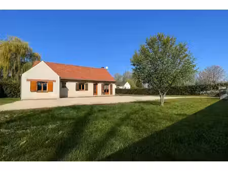 a vendre - a moins de 30 min de cergy-pontoise- maison de plain pied - 3 chambres - 2100 m