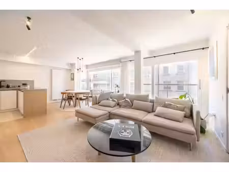 smaakvol 2-slaapkamerappartement op een centrale locatie