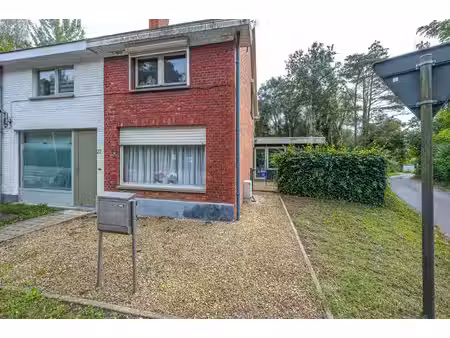 gezellige halfopen woning tegenover het bloso-domein