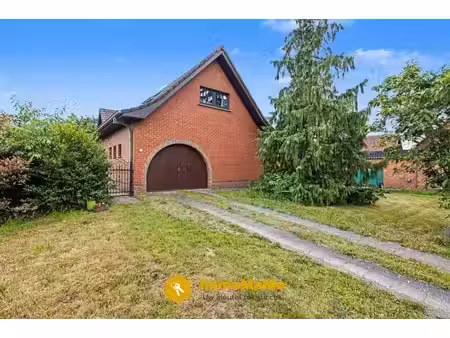 verkocht - villa met 4 slaapkamers en tuin&weide (3314m²) en 3 paardenstallen
